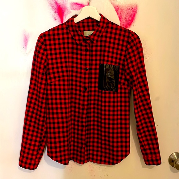 EUC jovonna London soft cotton button up - Picture 2 of 6